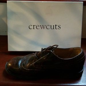 Final markdown Boys crew cuts shoes
